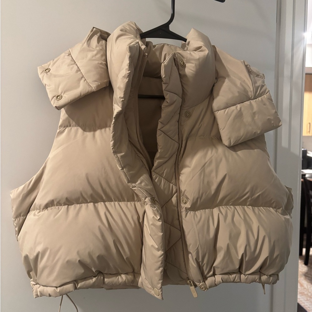 Lululemon cropped vest
